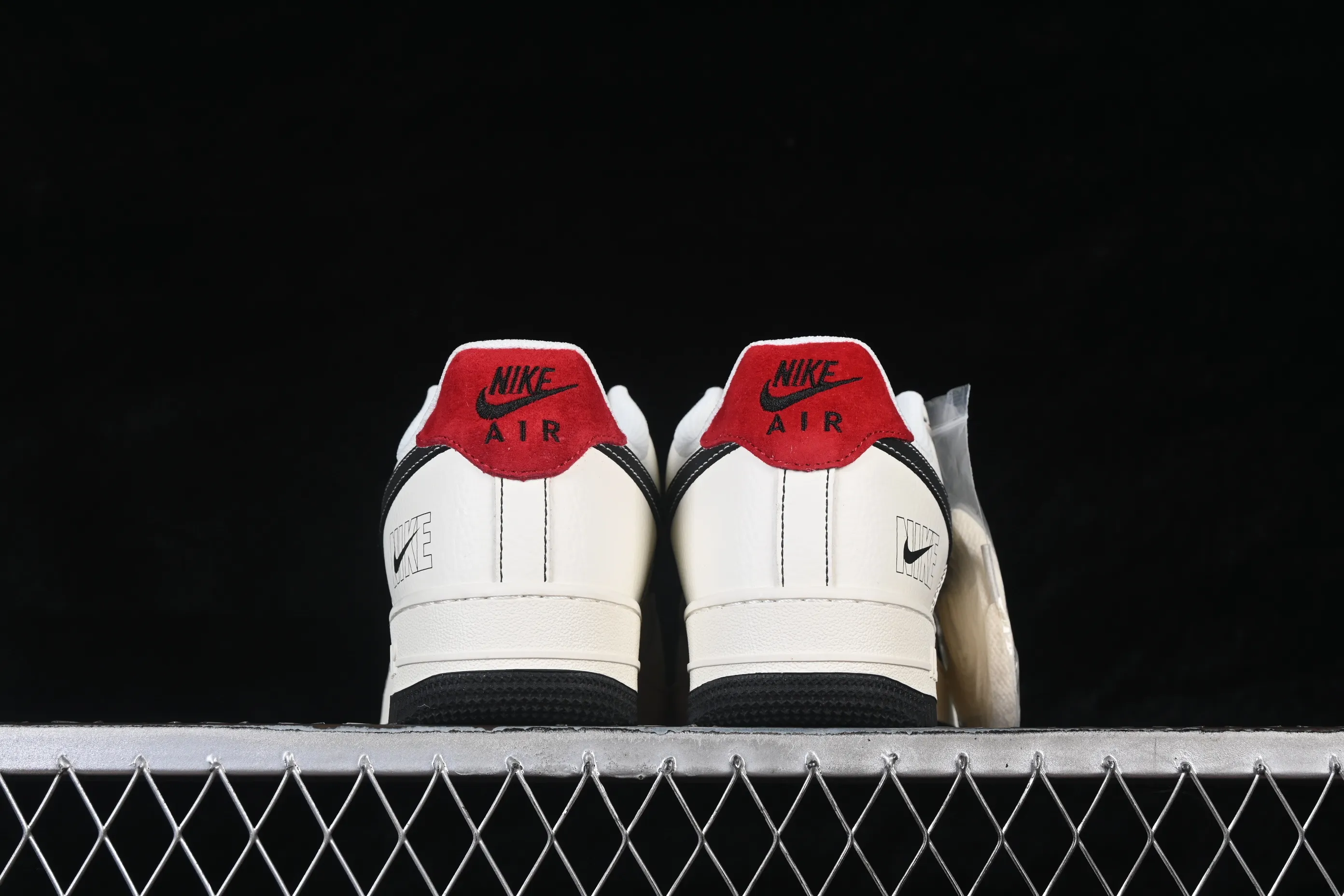 All Categories Nk Air Force 1 Air Force Series Nk Air Force 1 Low Air Force Low Nike Air Force 1'07 Low Retro Contrast Color Air Force One Low Casual Shoes MM3399-805